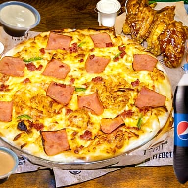 Combo pizzas clasica 8tj+6und alitas bbq++pepsi 1l