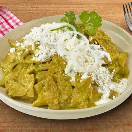 Chilaquiles Verdes con Carne Asada