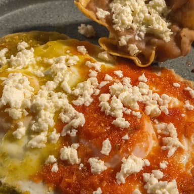 Huevos Divorciados