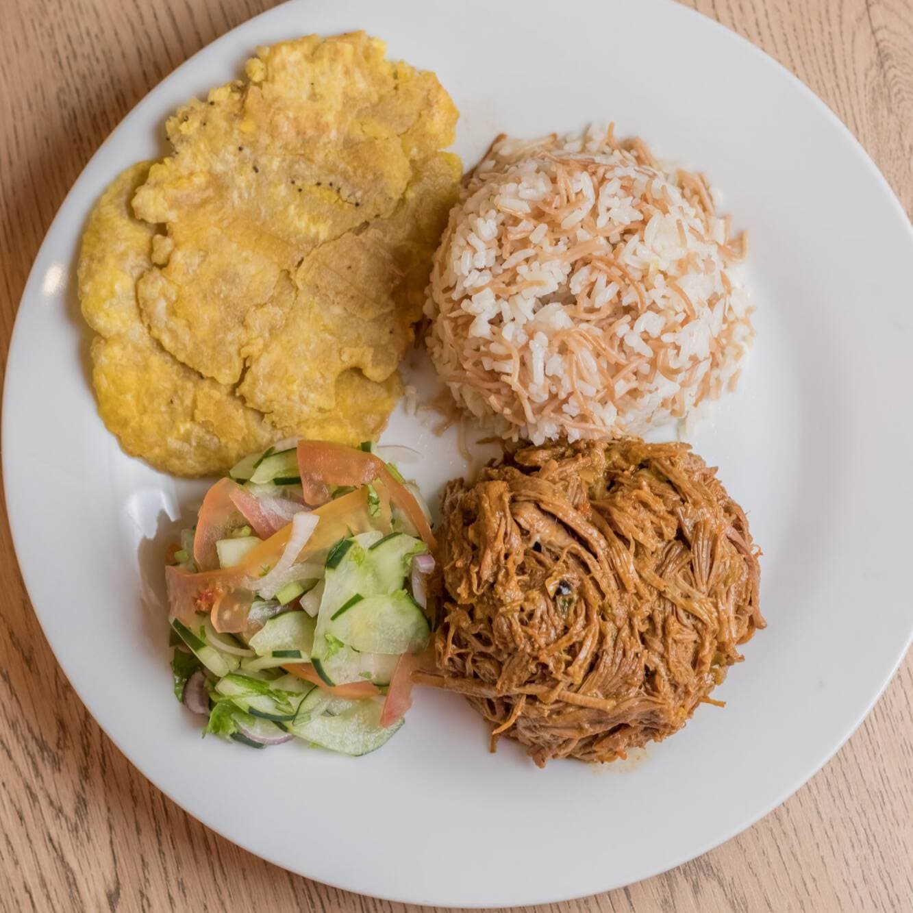 Almuerzo con Desmechada