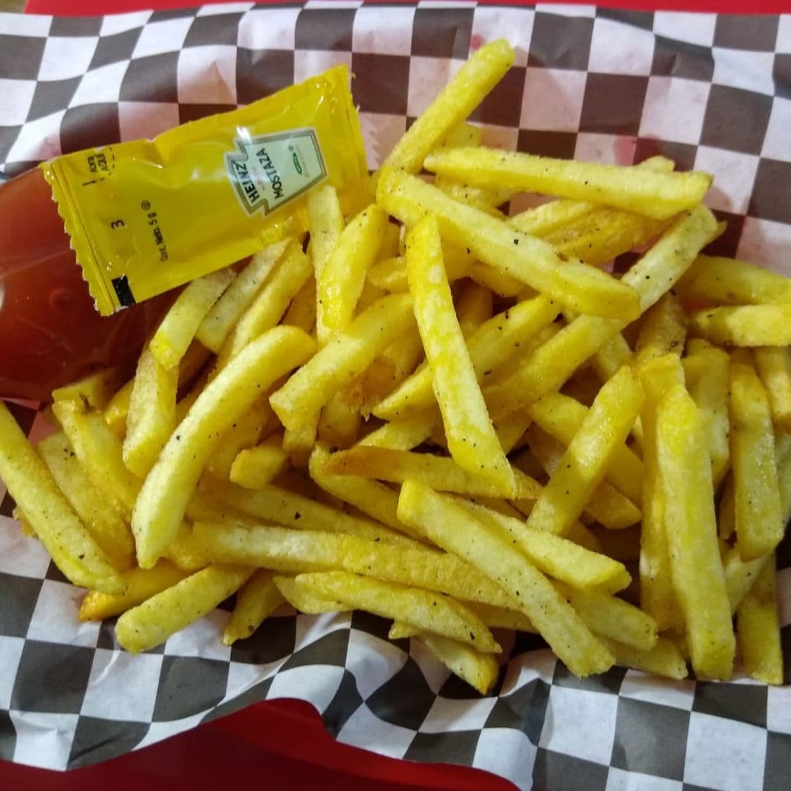 Orden de papas  ala francesa chica