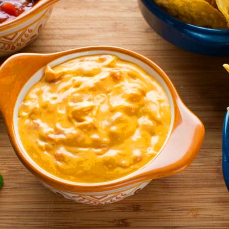 Queso Con Jalapeño