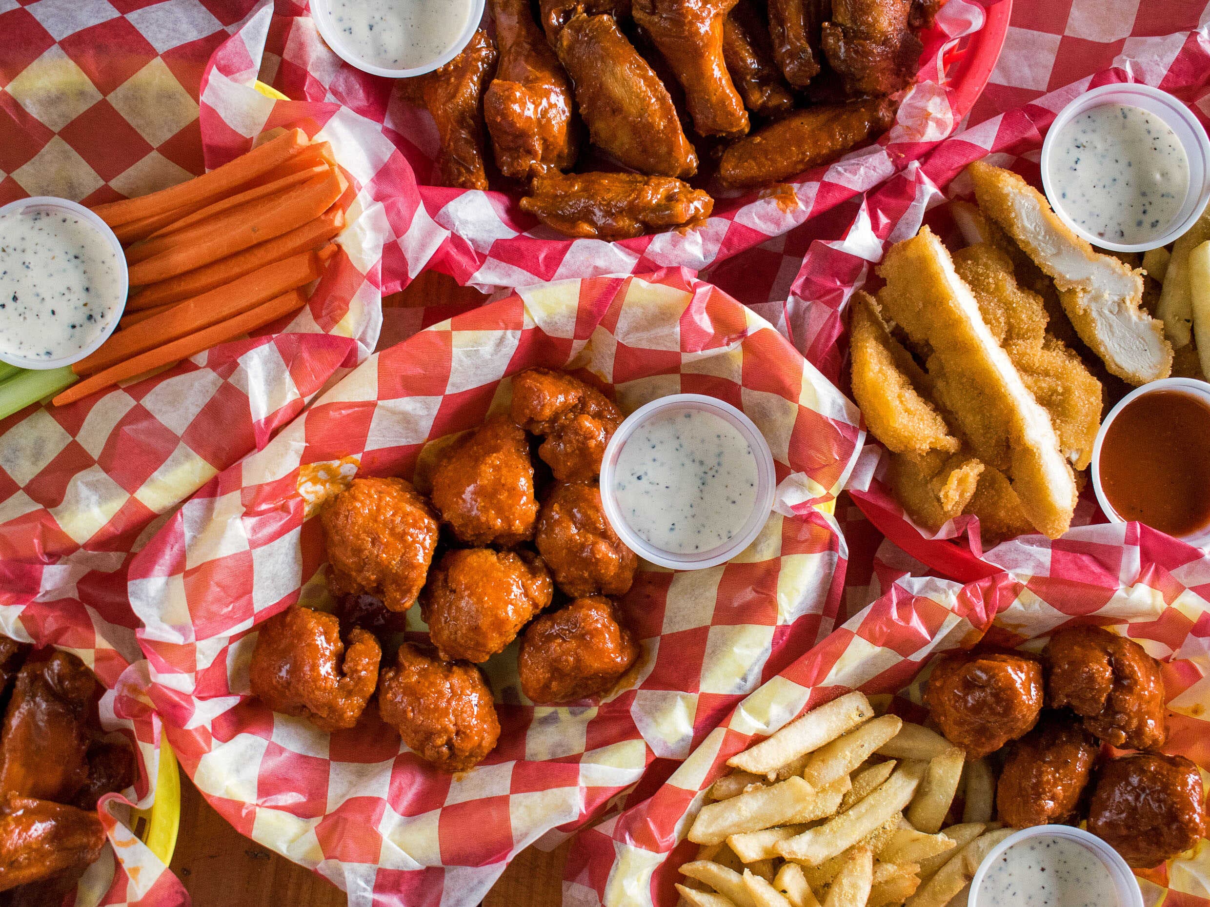 Norteño Wings