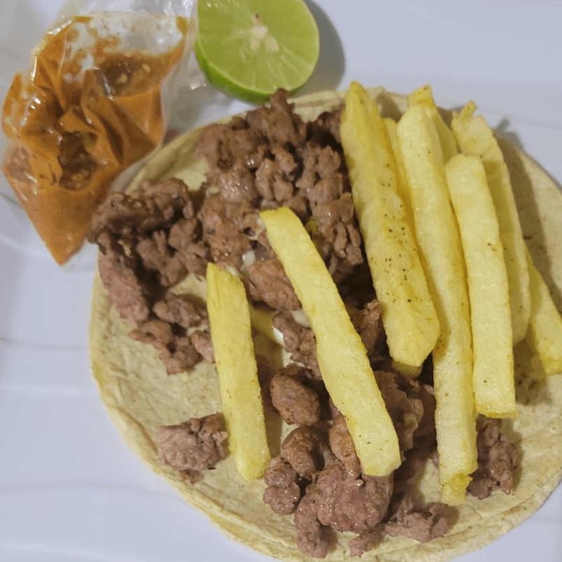 Taco de Suadero con Papas a la Francesa