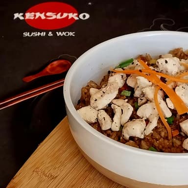 Yakimeshi con Pollo