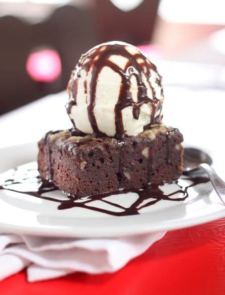 Brownie con Helado