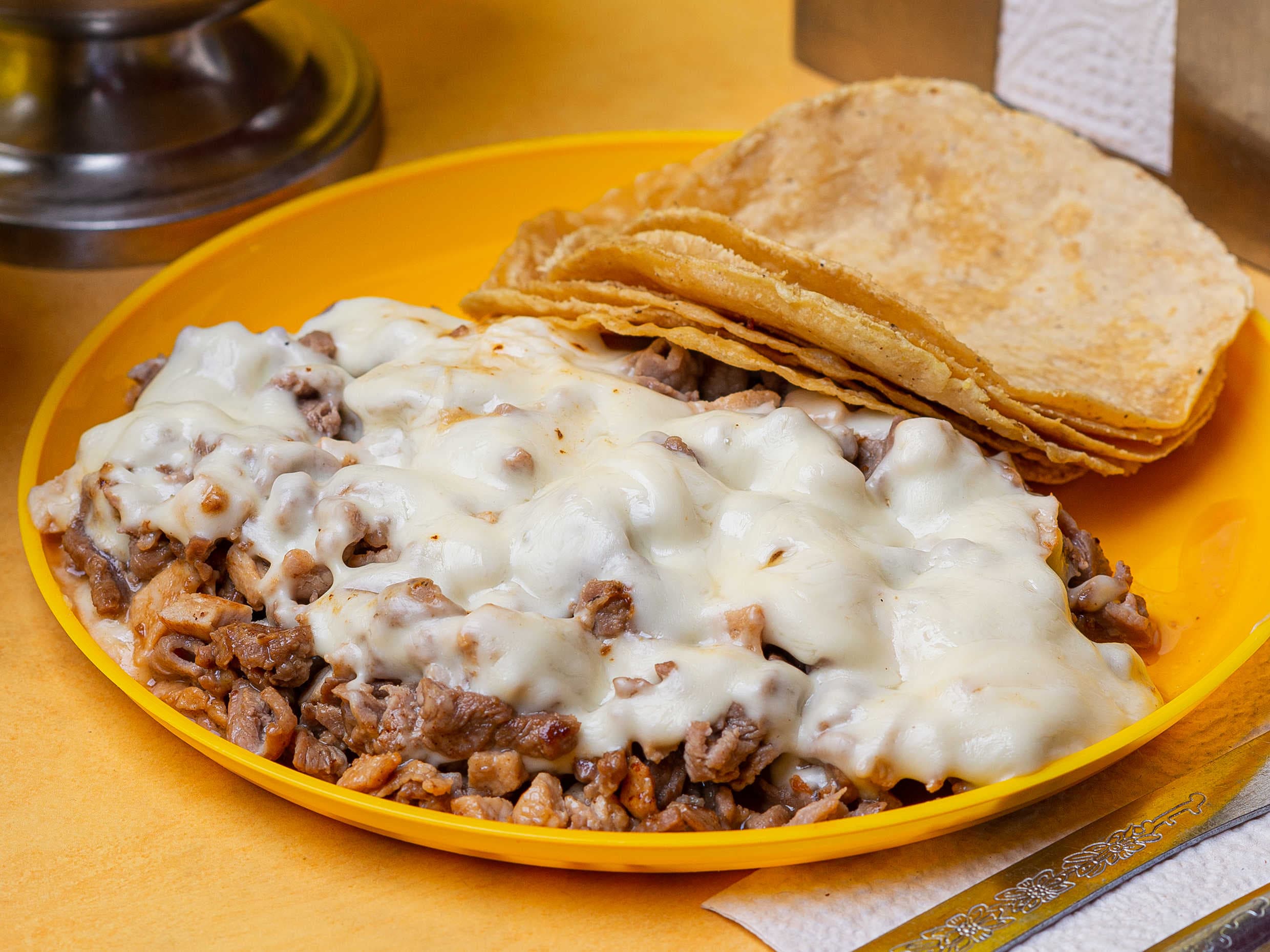 Costilla con Champiñón y Queso