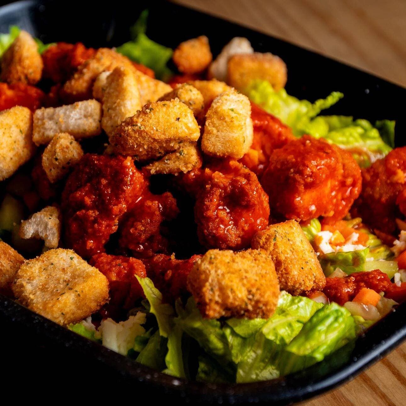 Ensalada de boneless *