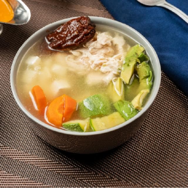 CALDO TLALPEÑO