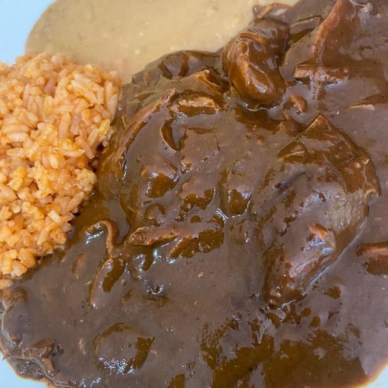 Pollo en Mole