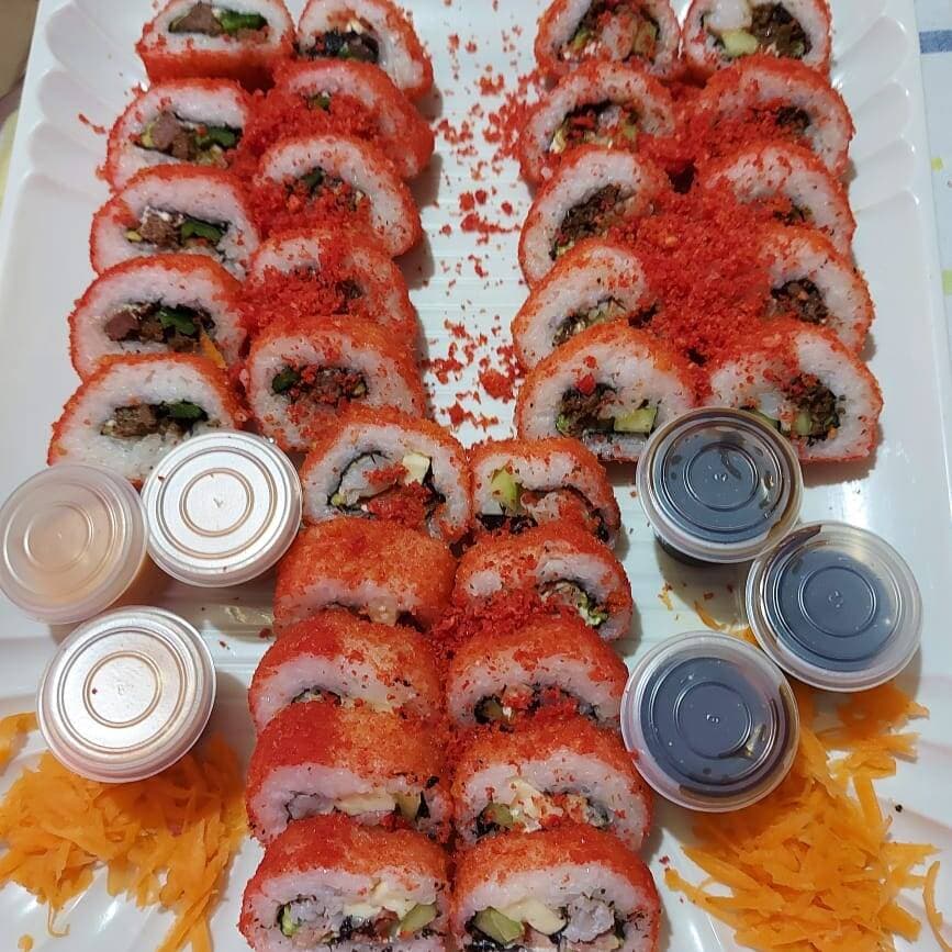 Charola Familiar Sushi Flamin Hot