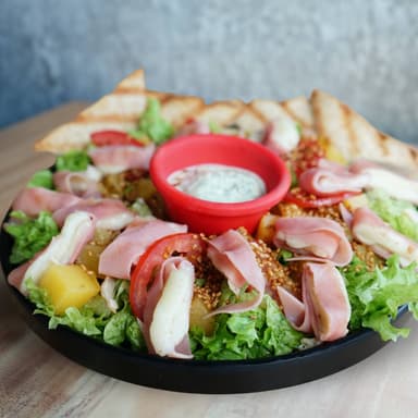 Ensalada Jamón y Queso