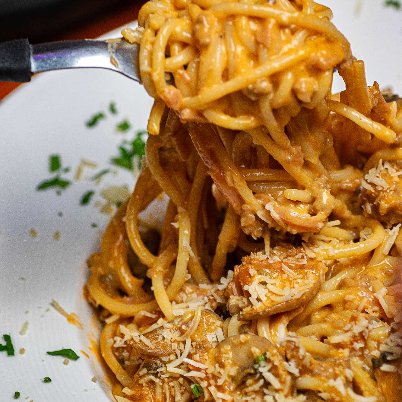 Lunch Spaguettis Pollo Champiñones