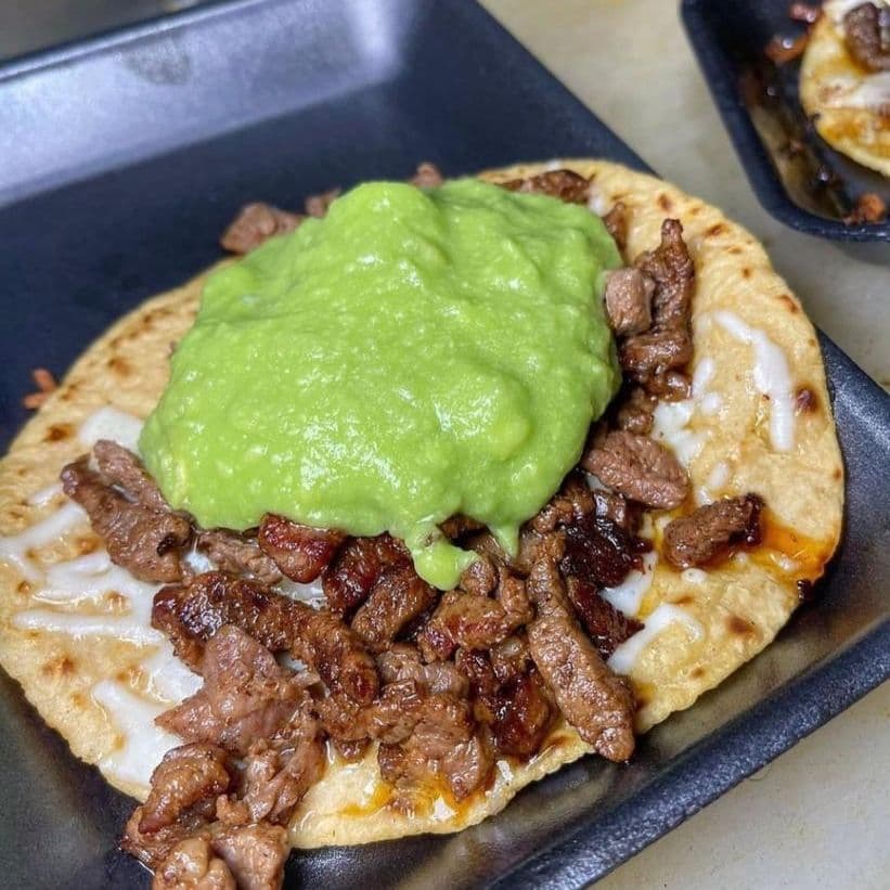 Taco con guacamole