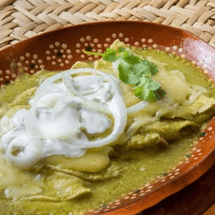 Enchiladas verdes con pollo