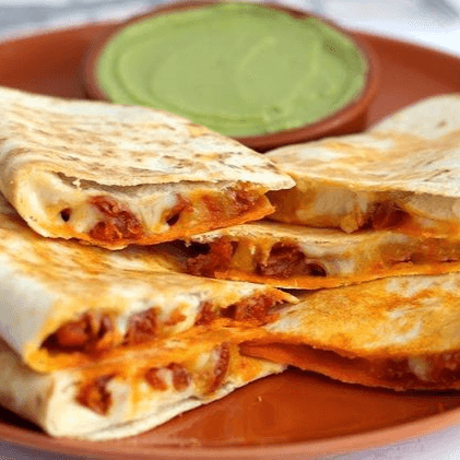Quesadilla Picadillo Rojo