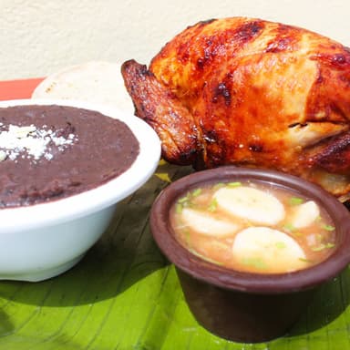 Pollo Entero + Frijoles