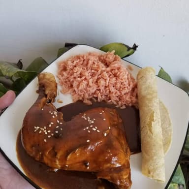 Pollo con mole