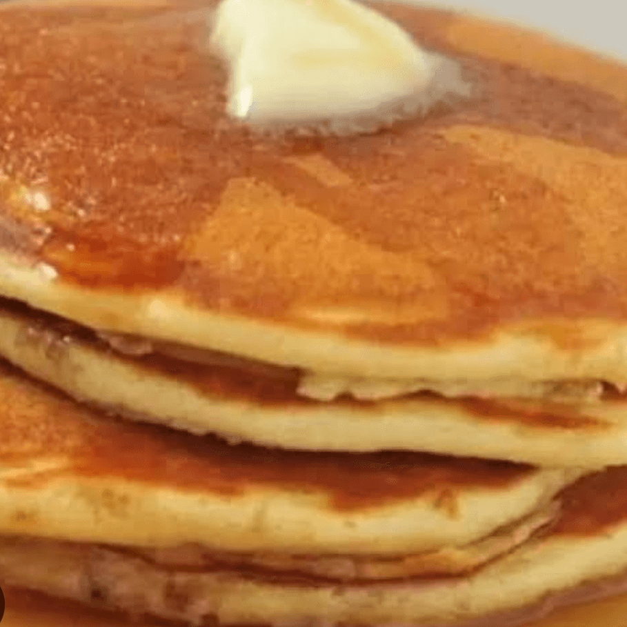 Combo de 3 hot cakes con café y fruta