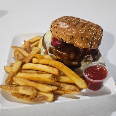 NO QUE MUY SALSA ? BURGUER CON PAPAS