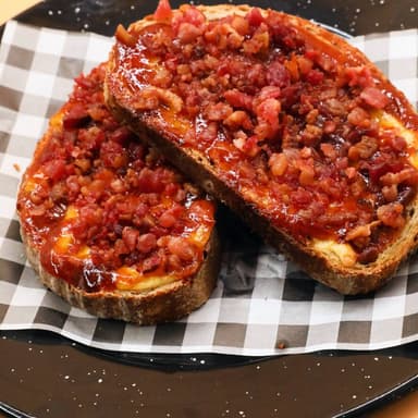 Toast de Tocino y Queso