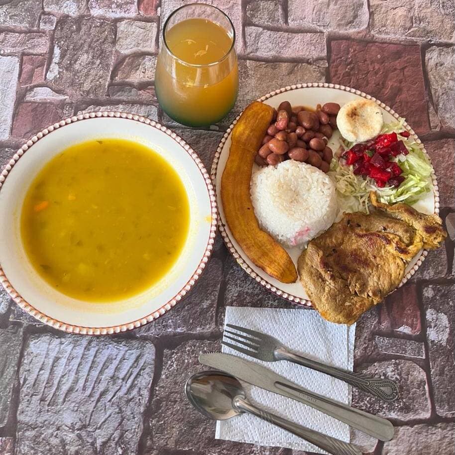 Almuerzo Ejecutivo 🌟