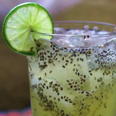 Agua de Chía con Limón