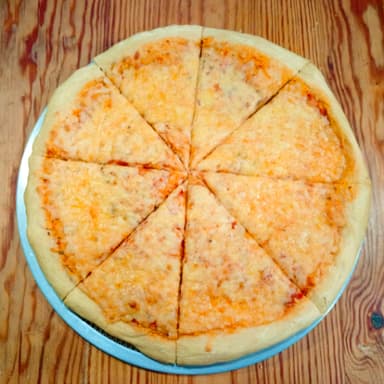 Pizza Tres Quesos