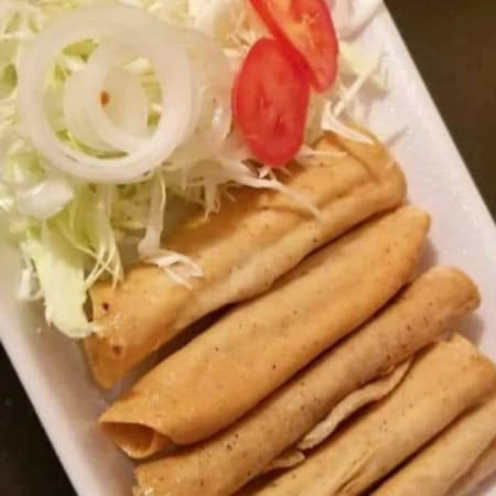 FLAUTAS DE POLLO