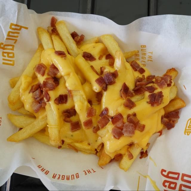 PAPAS CHEESY BACON