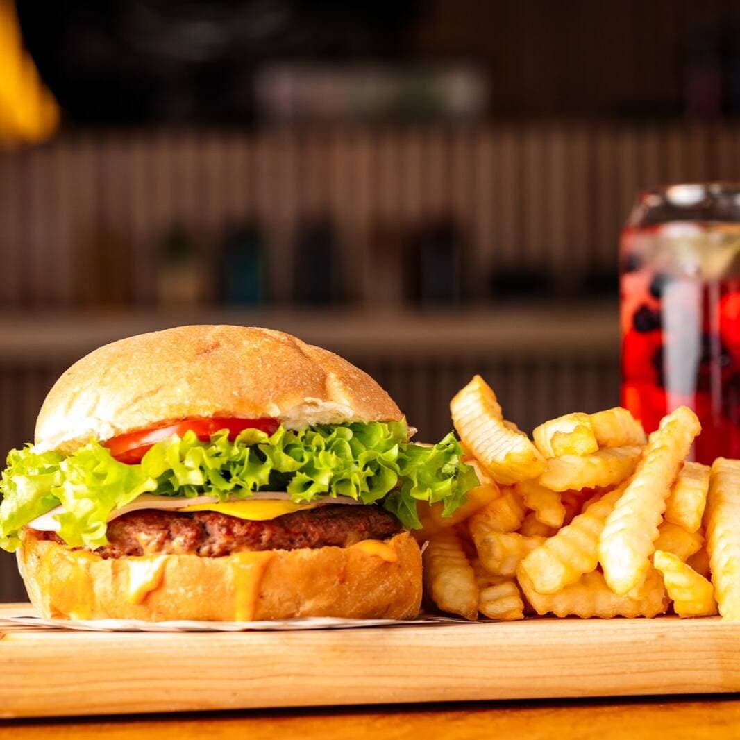 Hamburguesa Sencilla c/ Papas