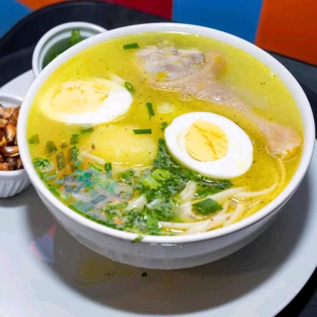 Caldo De Gallina Con Presa
