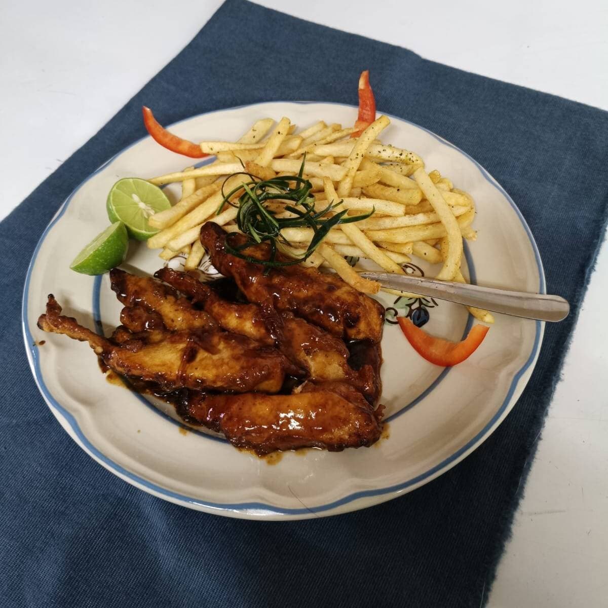 tiras de pollo