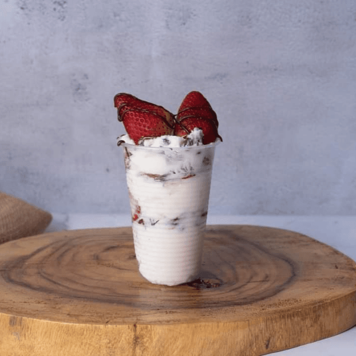 Fresas con Crema 16 onzas