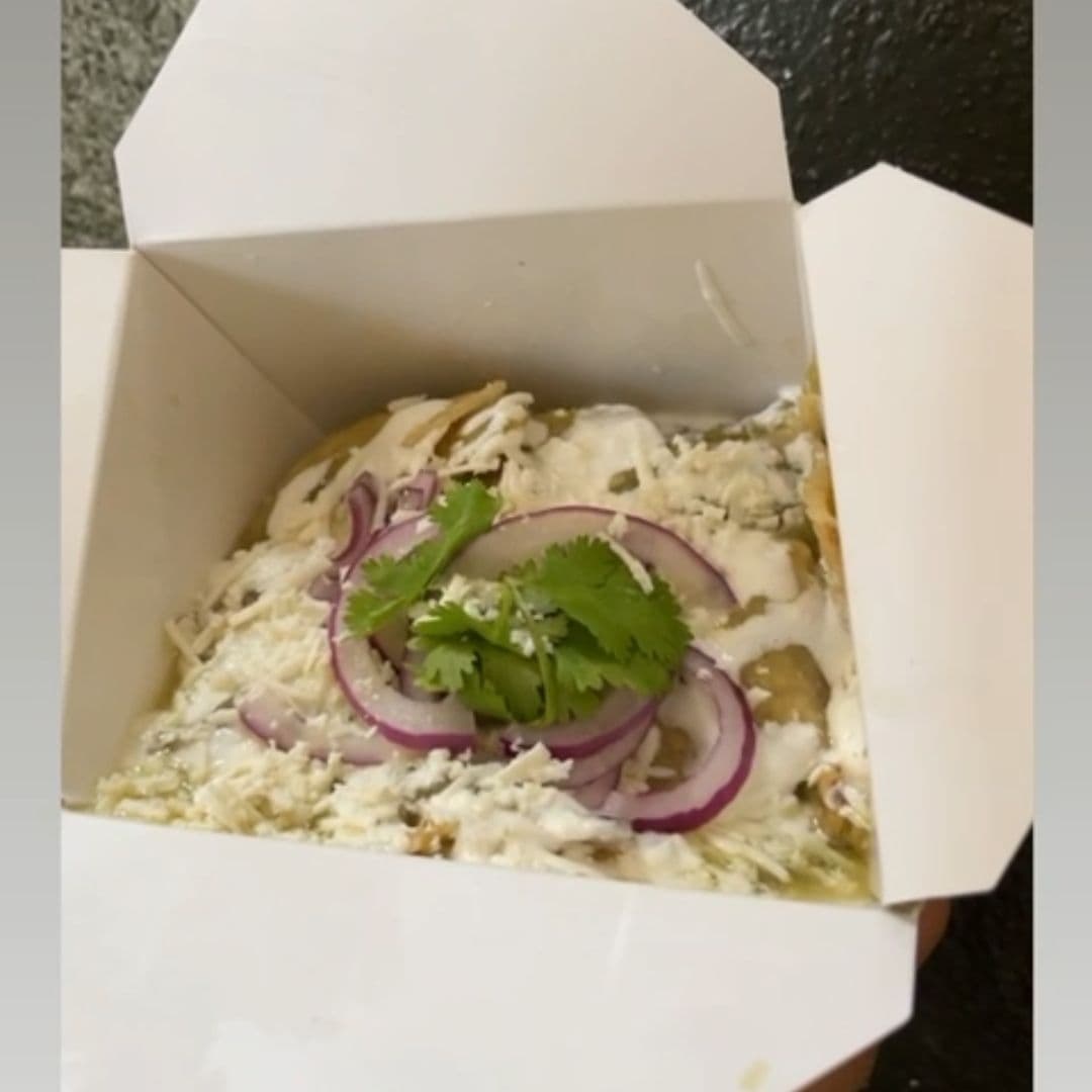 Chilaquiles verdes con Huevo (2)
