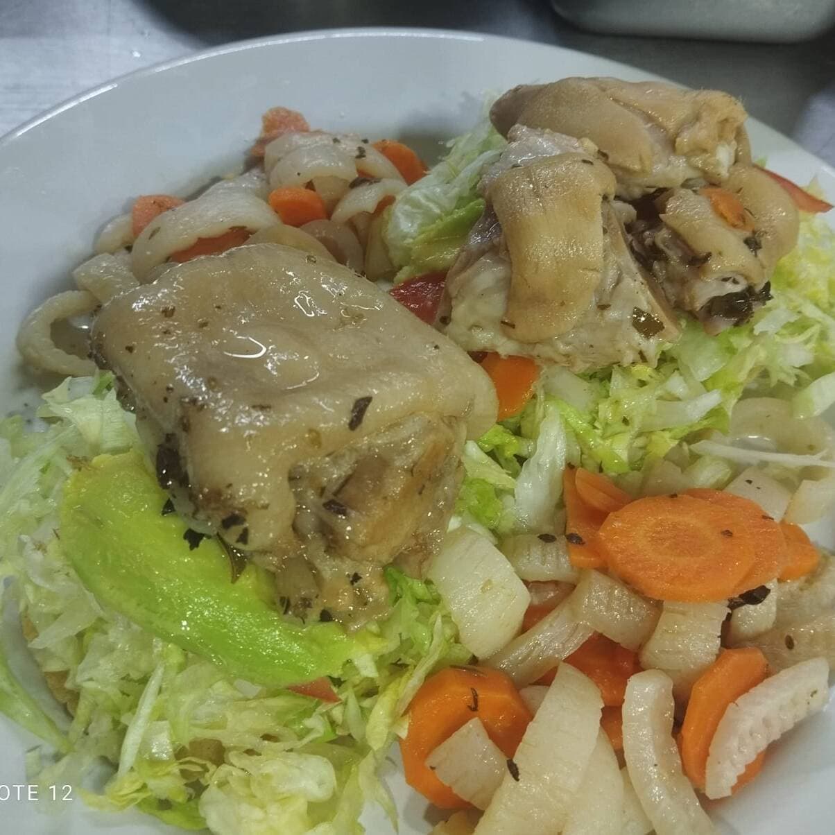 Manitas de Puerco en Escabeche