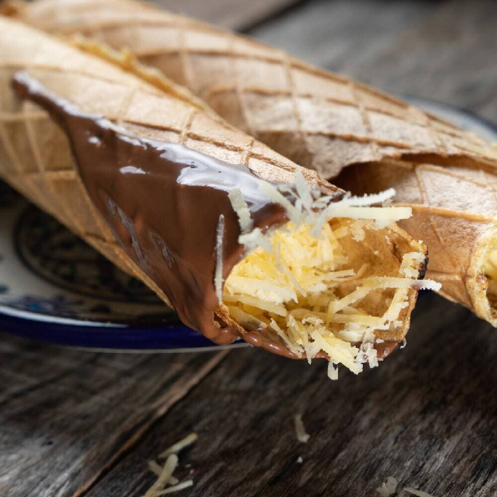 Marquesita de Queso de Bola con NUTELLA