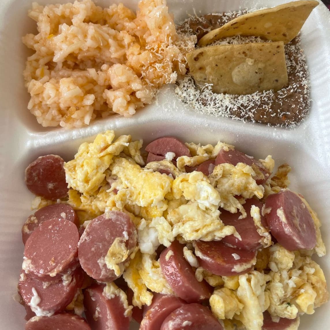 Huevo con Salchicha
