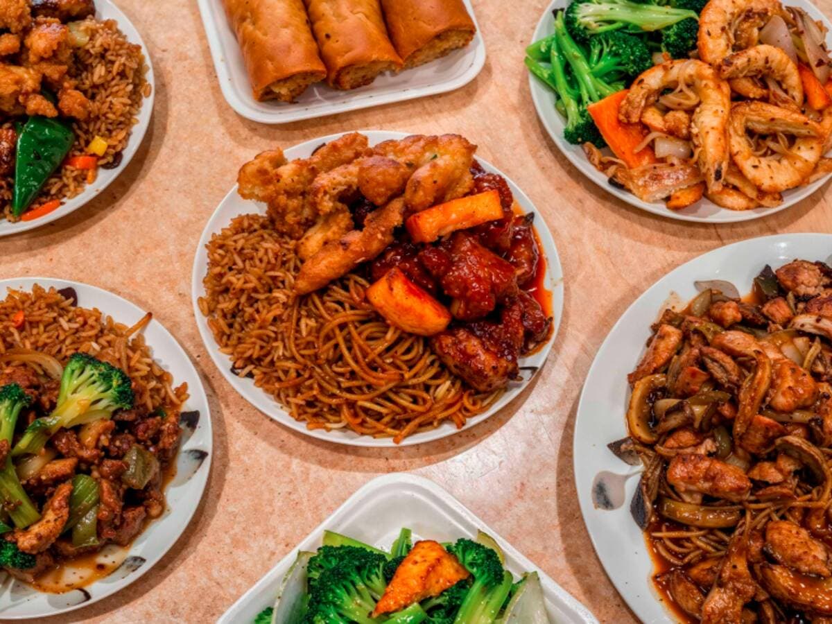 El Dragón de Oro Comida China