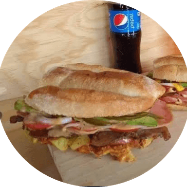 Combo Torta Tapatía y Refresco