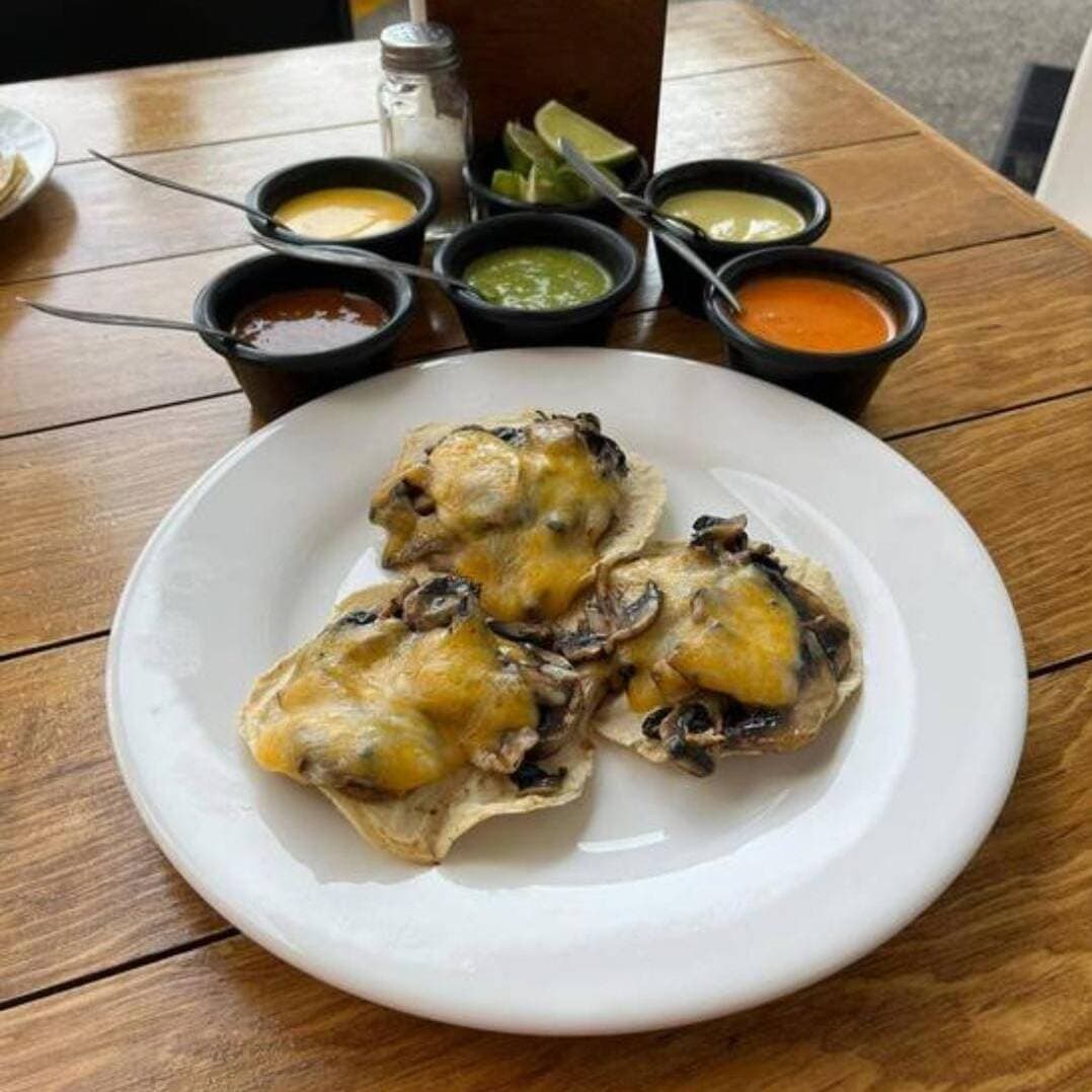 Orden de 3 Volcanes de Champiñon