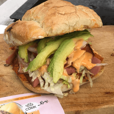 Torta Mexiquense + Agua del Dia