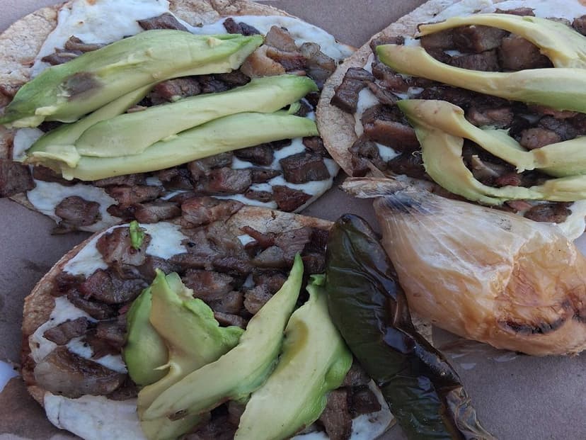 TACOS Y MAS LOS DE ALLÁ