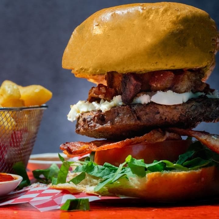Burguer a Elección más 4 Alitas