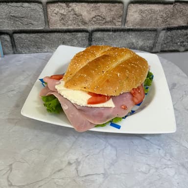 Torta de Jamón + Coca Cola