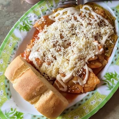 Combo Chilaquiles Rojos