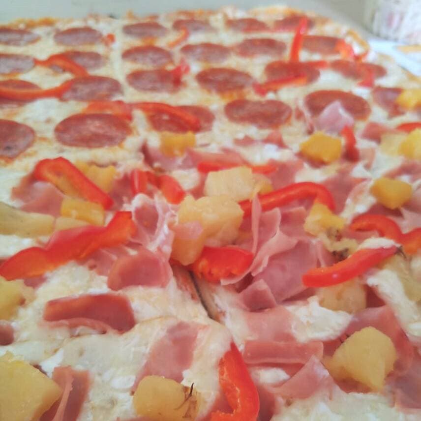 Pizza Hawaiana y Pepperoni Chica CB