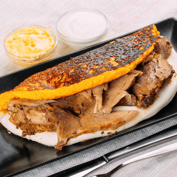 Cachapa con Pernil