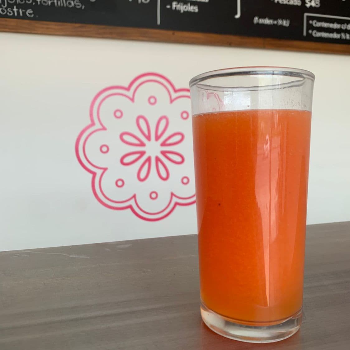 Agua del día 1 LT