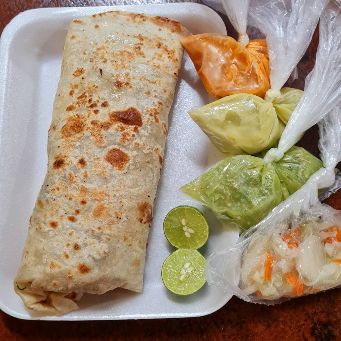 BURRITO + BEBIDA